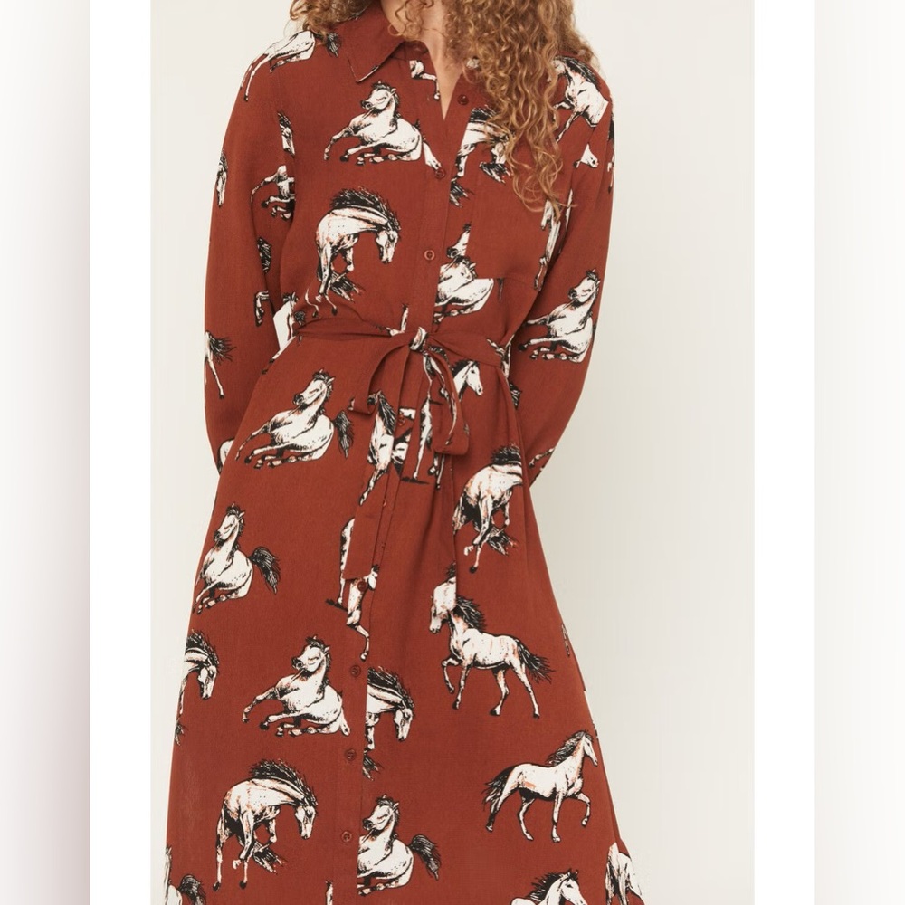 Elegant Long Sleeve Equestrian Print Dress - Picture 2 of 5